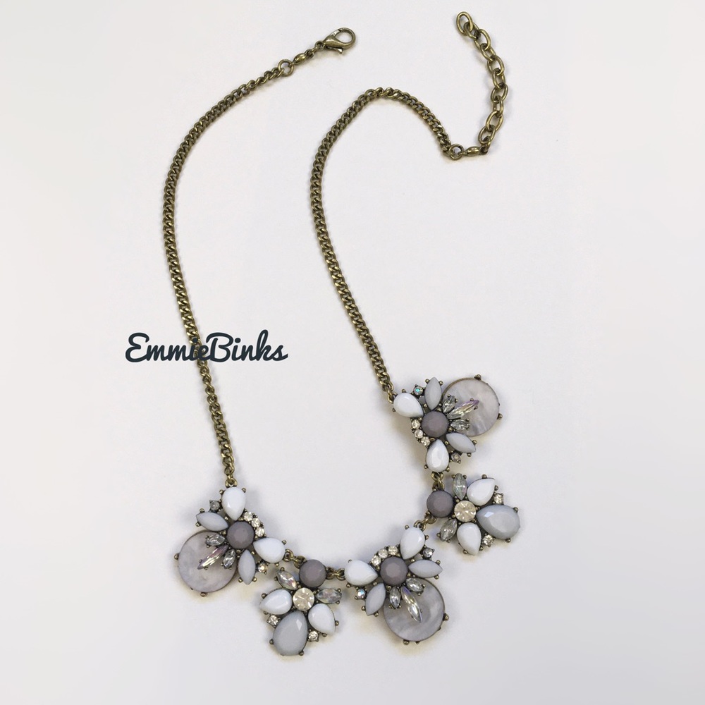 New Vintage Crystal Rhinestone & Shell Bib Collar Necklace